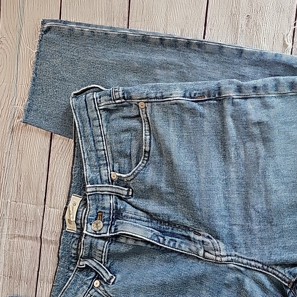 Madewell sz 27 slim boyfriend crop cut off jeans, distressed knees - Picture 8 of 13